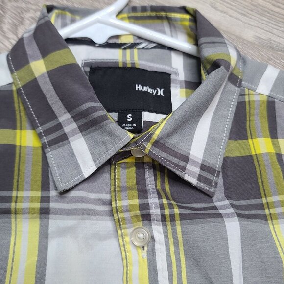 Hurley Shirt Mens Small Gray Yellow Plaid Button Up Short Sleeve Flap Pockets - Picture 3 of 10